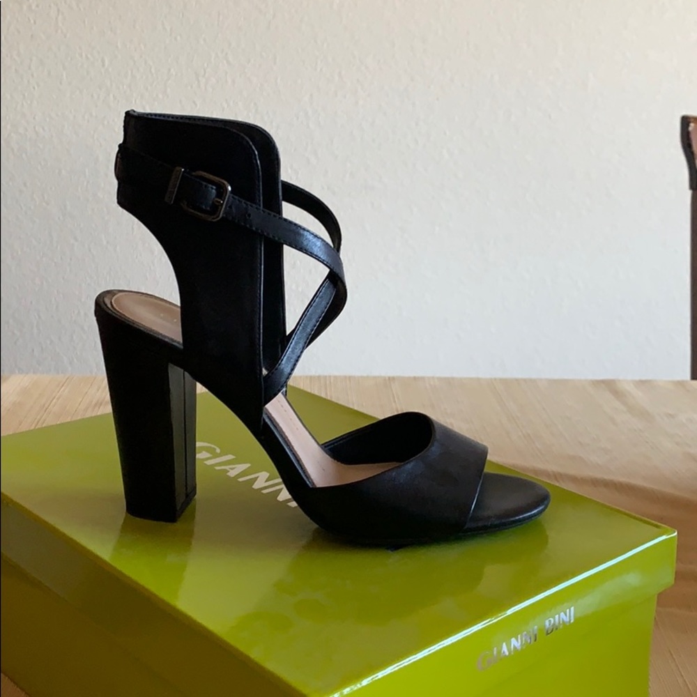 Gianni Bini heals! Worn once!